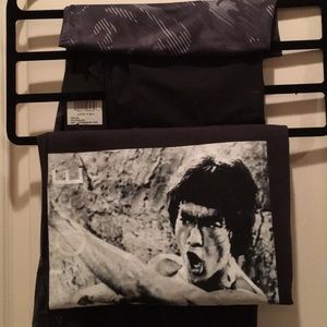 Skechers,Bruce Lee,Russell Tees Bundle and save